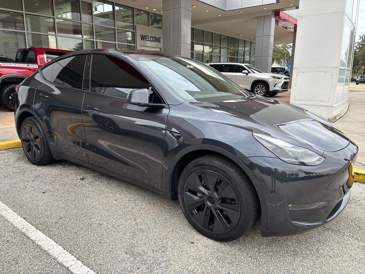 tesla model y 2024 7SAYGDEE1RA300607 image tesla model y 2024 7SAYGDEE1RA300607 image